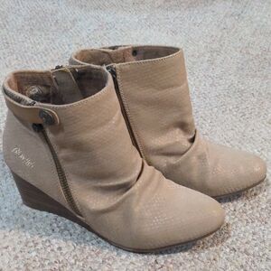 Blowfish Beige Wedge Ankle Boots